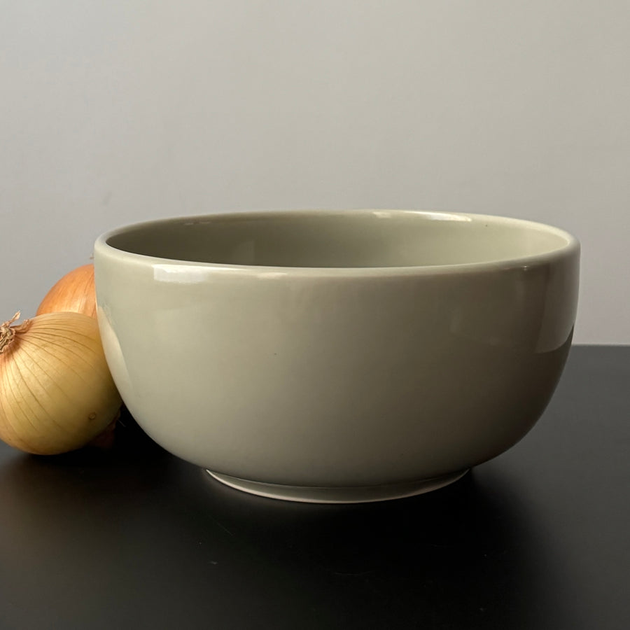 E10 EBI Large round soup bowl